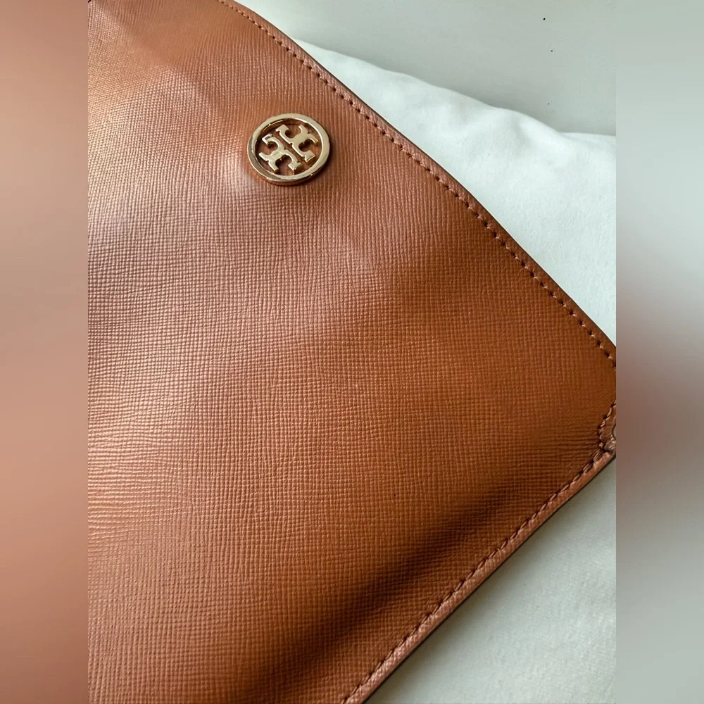 Tory Burch Brown Leather Tablet iPad Sleeve Case Logo